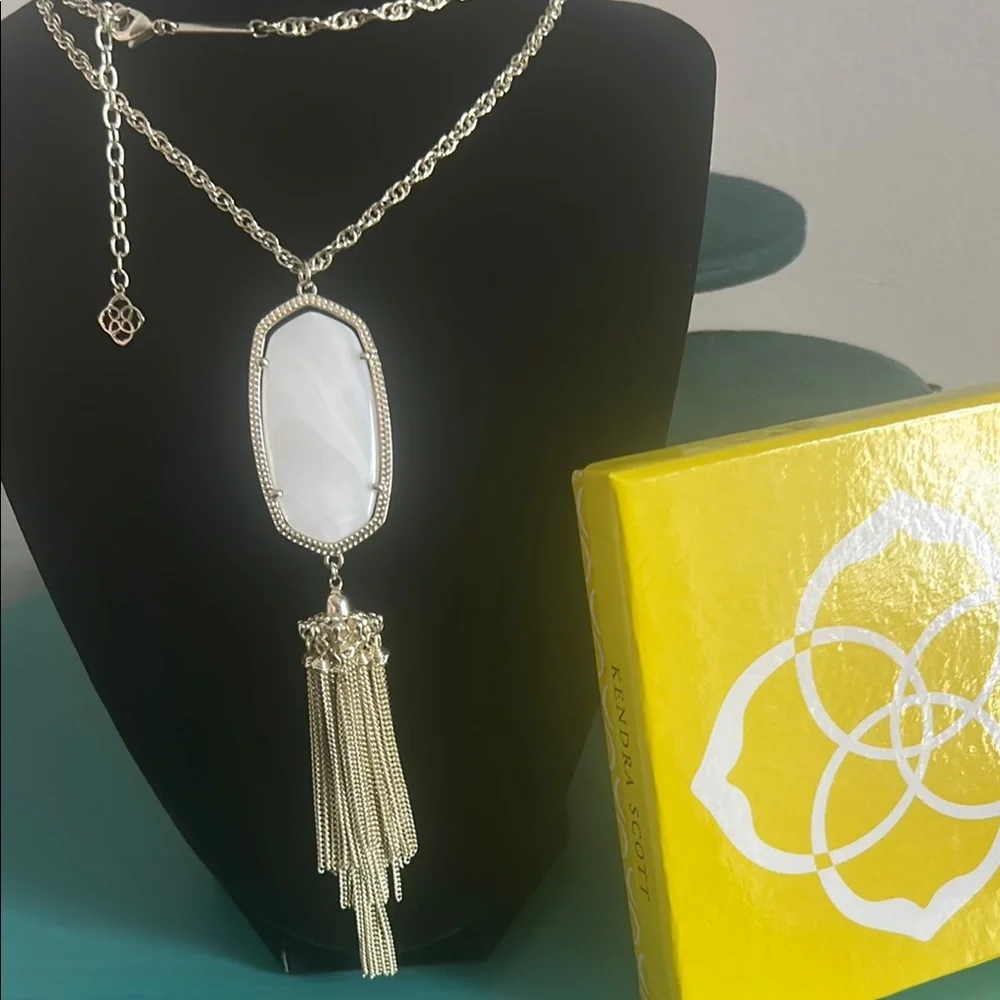 Kendra Scott Rayne Mother of Pearl Pendant Tassel Fringe Silver Tone Necklace - Picture 2 of 8